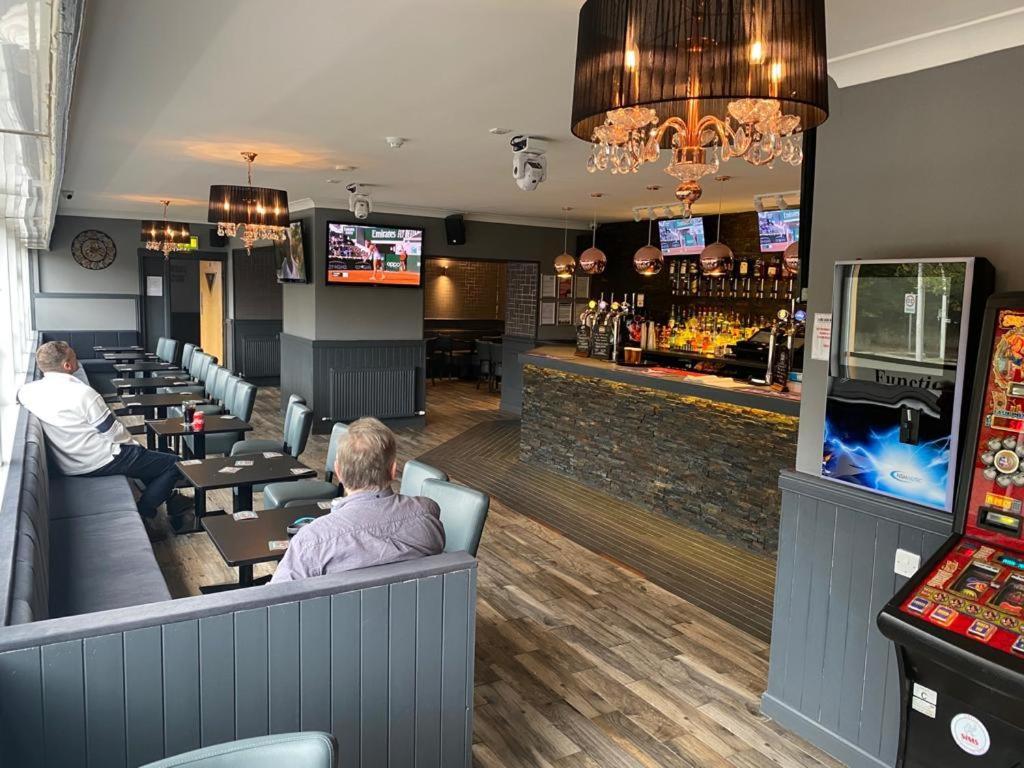 The Windsor Hotel And Bar Kirkcaldy Bagian luar foto