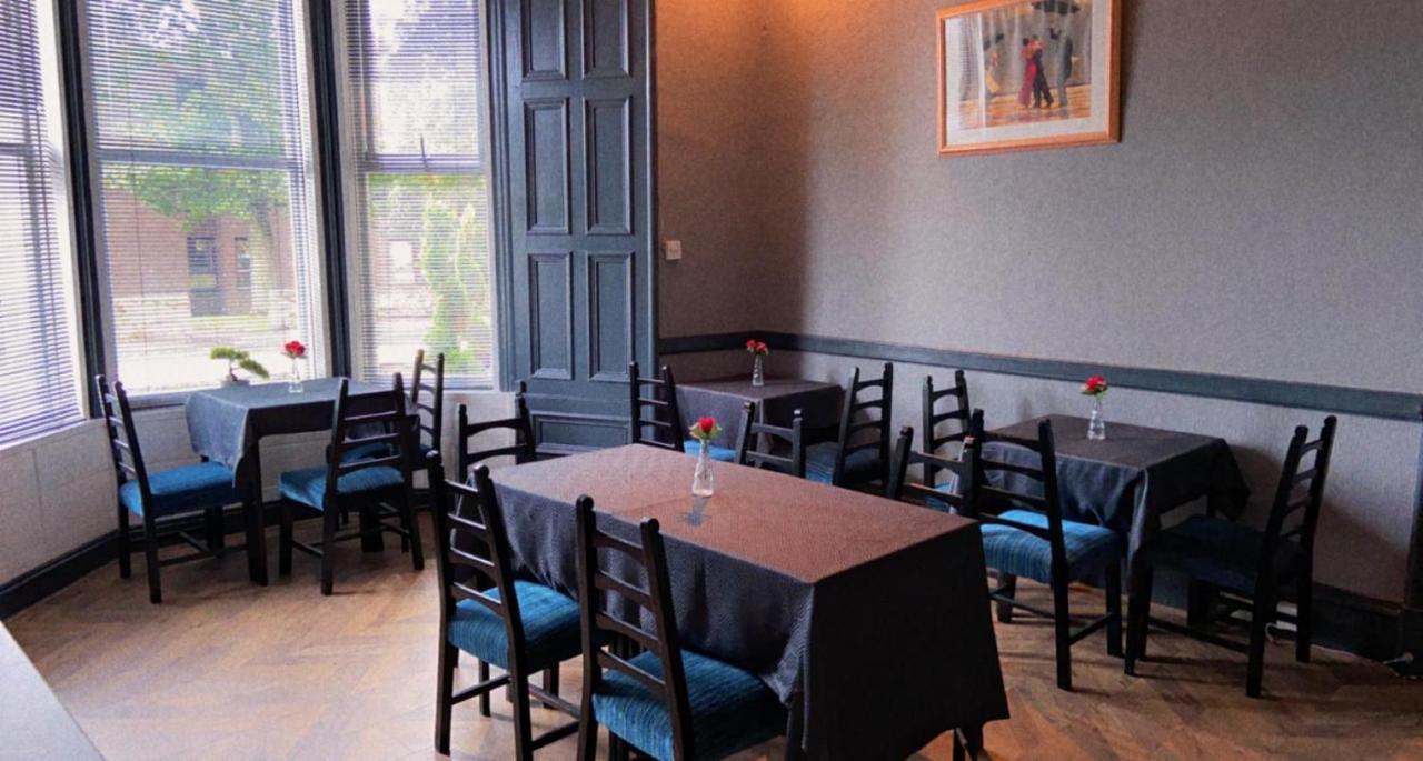 The Windsor Hotel And Bar Kirkcaldy Bagian luar foto